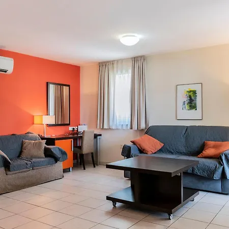 Dvosobni Komfort Apartma Garbin 711 - Two Bedroom Comfort Garbin 711 *