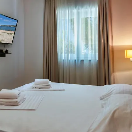 Dvosobni Komfort Apartma Garbin 711 - Two Bedroom Comfort Garbin 711 Apartment